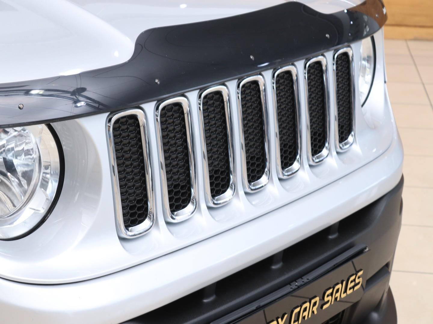 2016 Jeep Renegade 1.6L Multijet Limited image 5