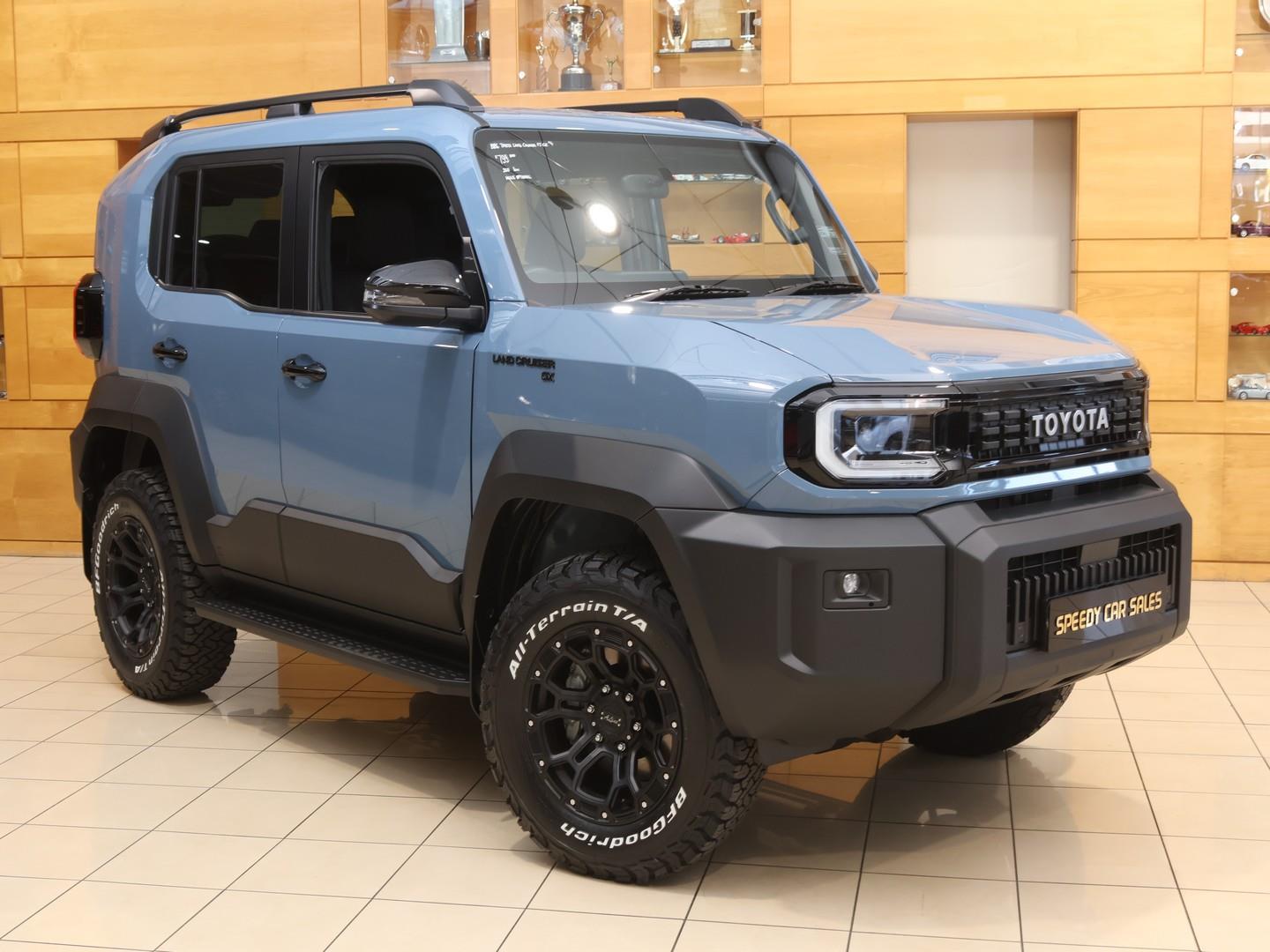 2026 Toyota Land Cruiser FJ 2.7 4x4 GX image 3