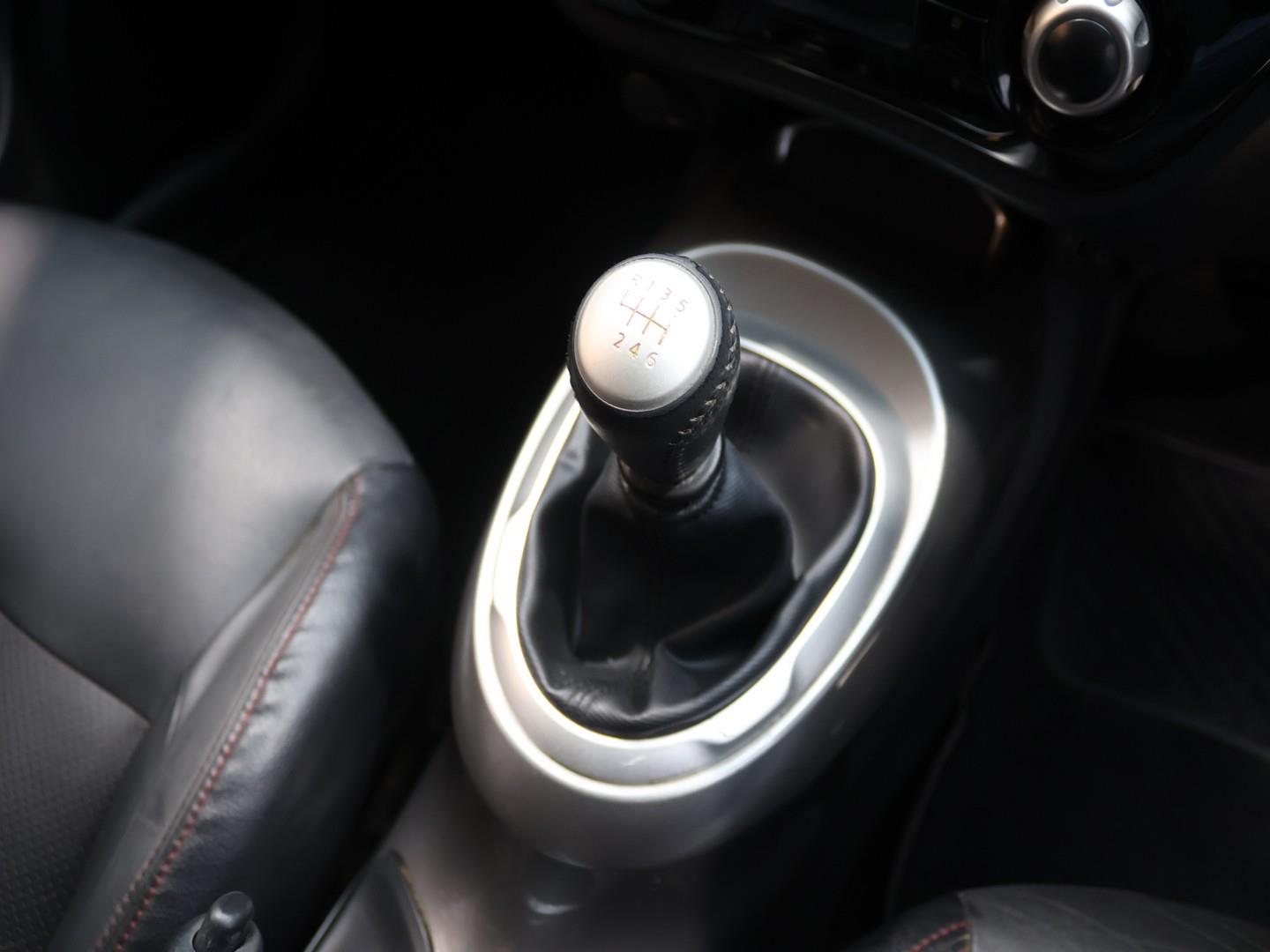 2013 Nissan Juke 1.6T Tekna image 11