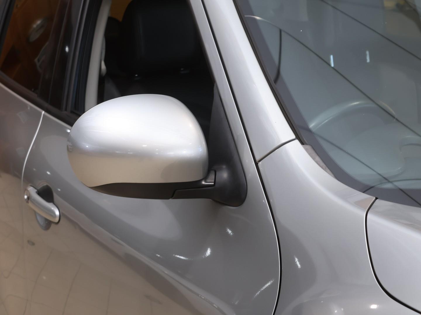 2013 Nissan Juke 1.6T Tekna image 7