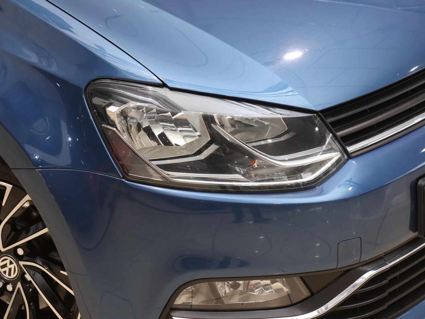 2017 Volkswagen Polo Hatch 1.2TSI Comfortline image 2