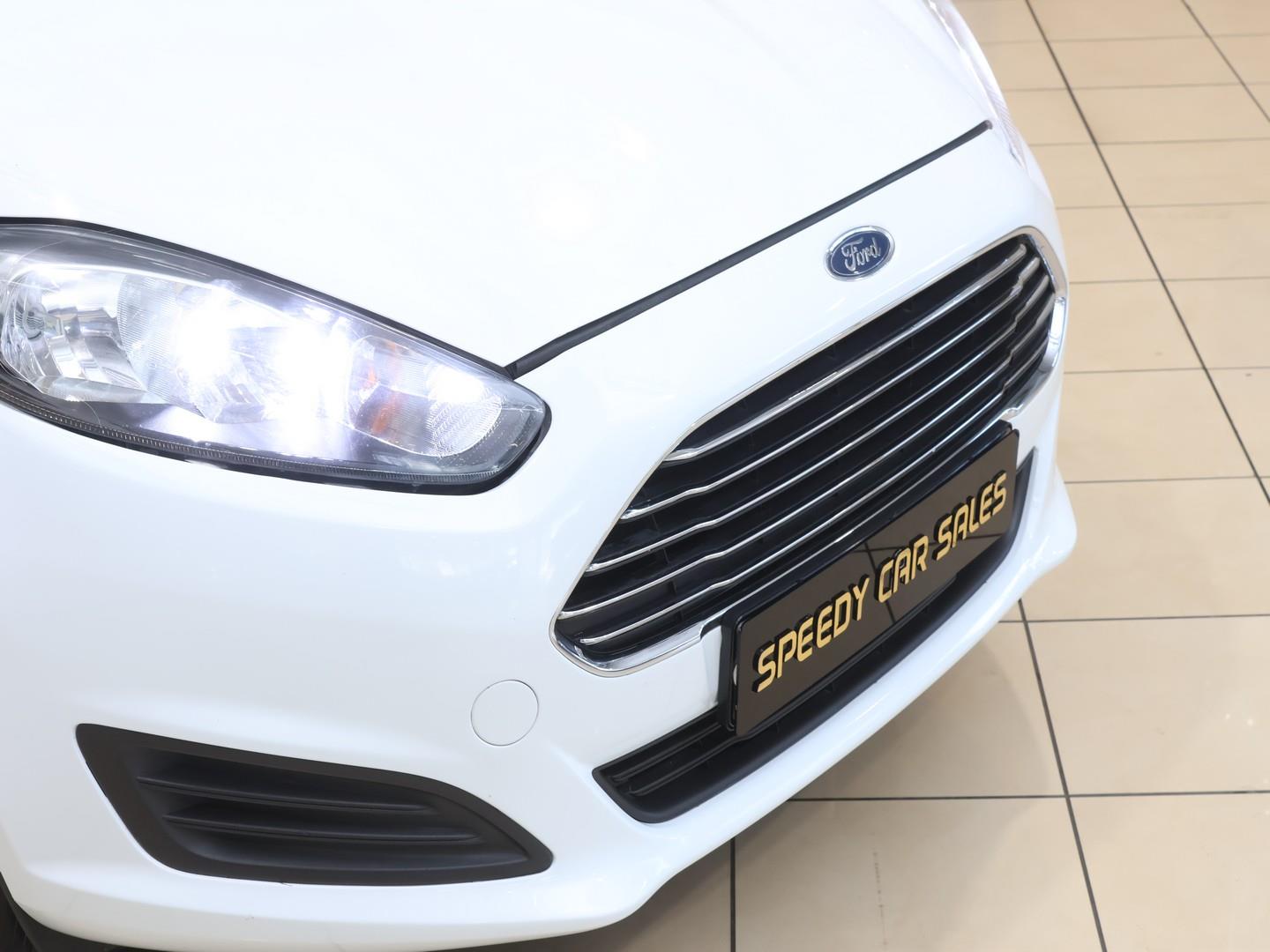 2016 Ford Fiesta 5-Door 1.0T Ambiente Auto image 5