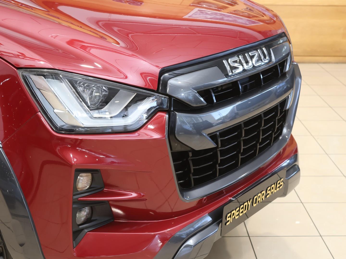 2025 Isuzu D-Max 3.0TD Double Cab V-Cross image 6