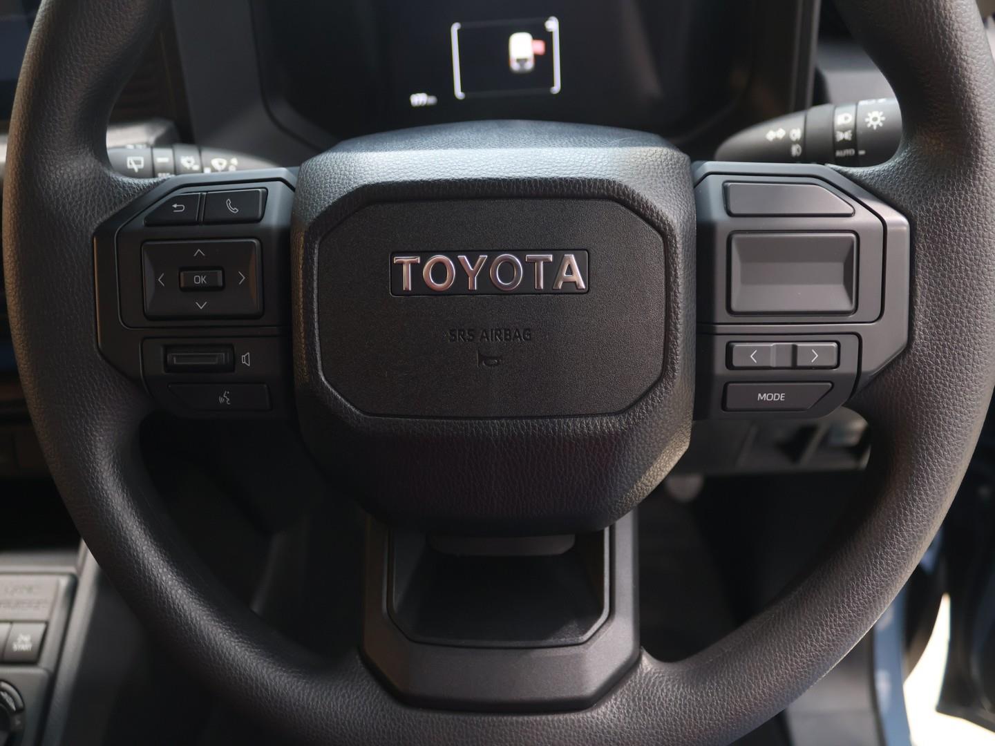 2026 Toyota Land Cruiser FJ 2.7 4x4 GX image 7