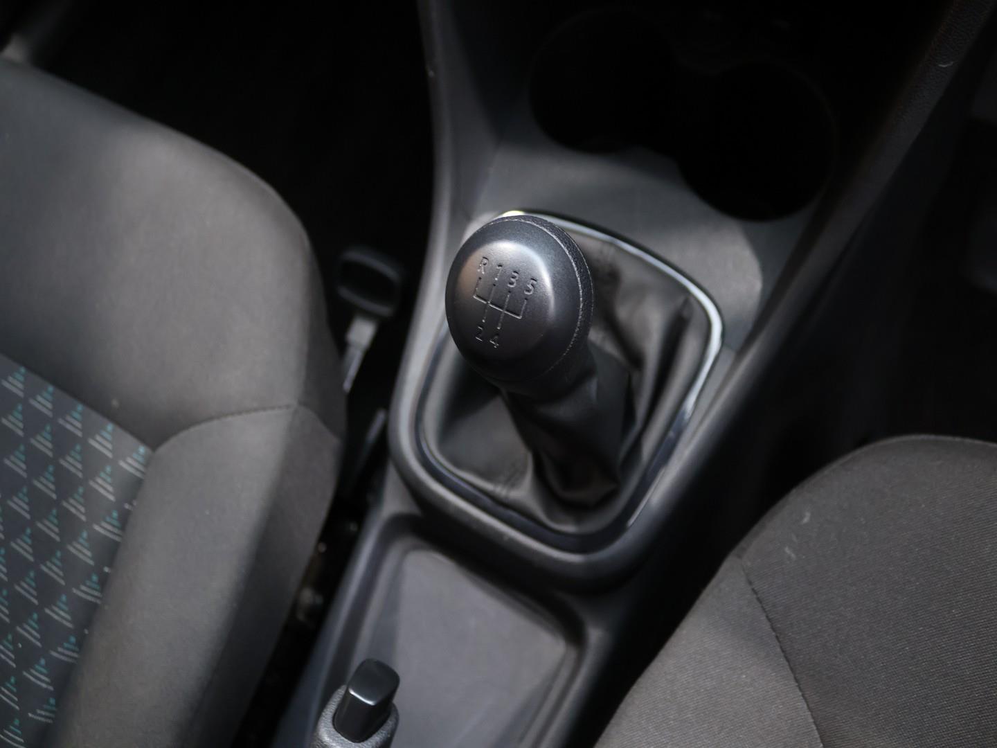2025 Volkswagen Polo Vivo 1.4 image 8