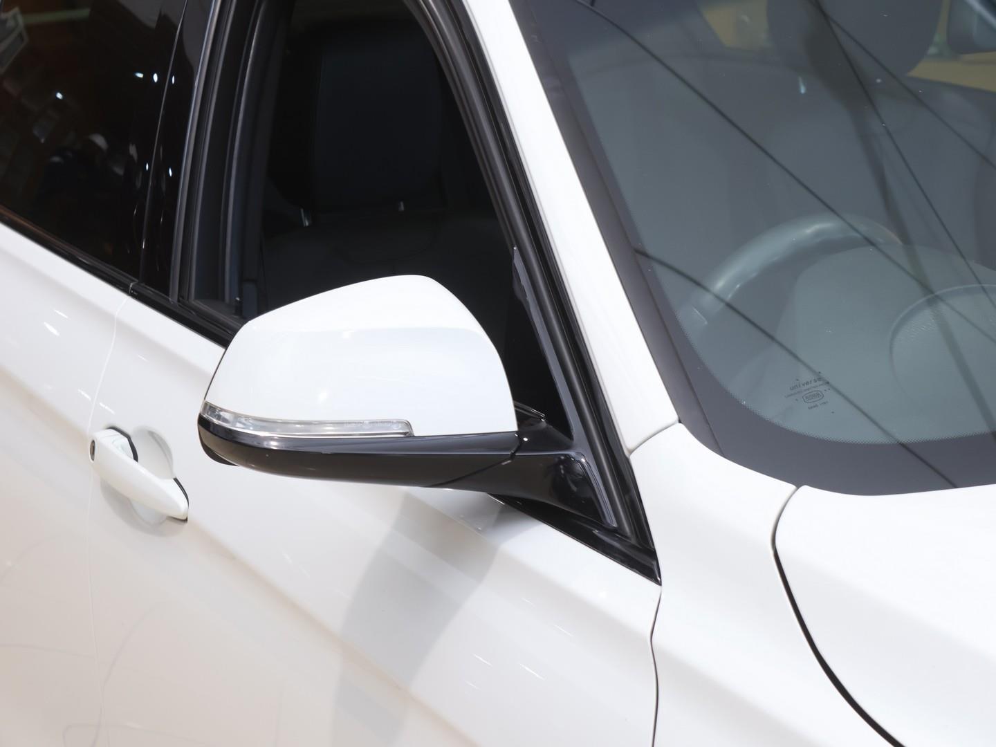 2013 BMW 3 Series 335i M Sport image 5