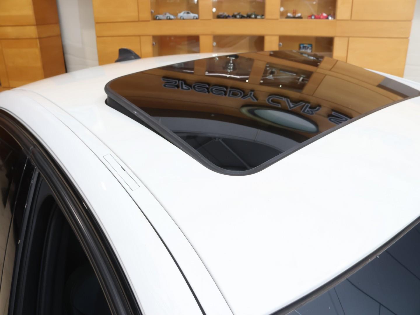 2013 BMW 3 Series 335i M Sport image 8
