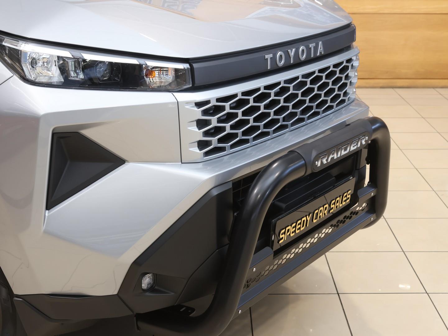 2026 Toyota Hilux 2.8GD-6 Double Cab SRX image 6