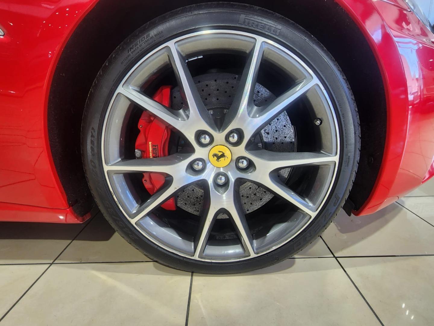 2012 Ferrari California 30 image 3