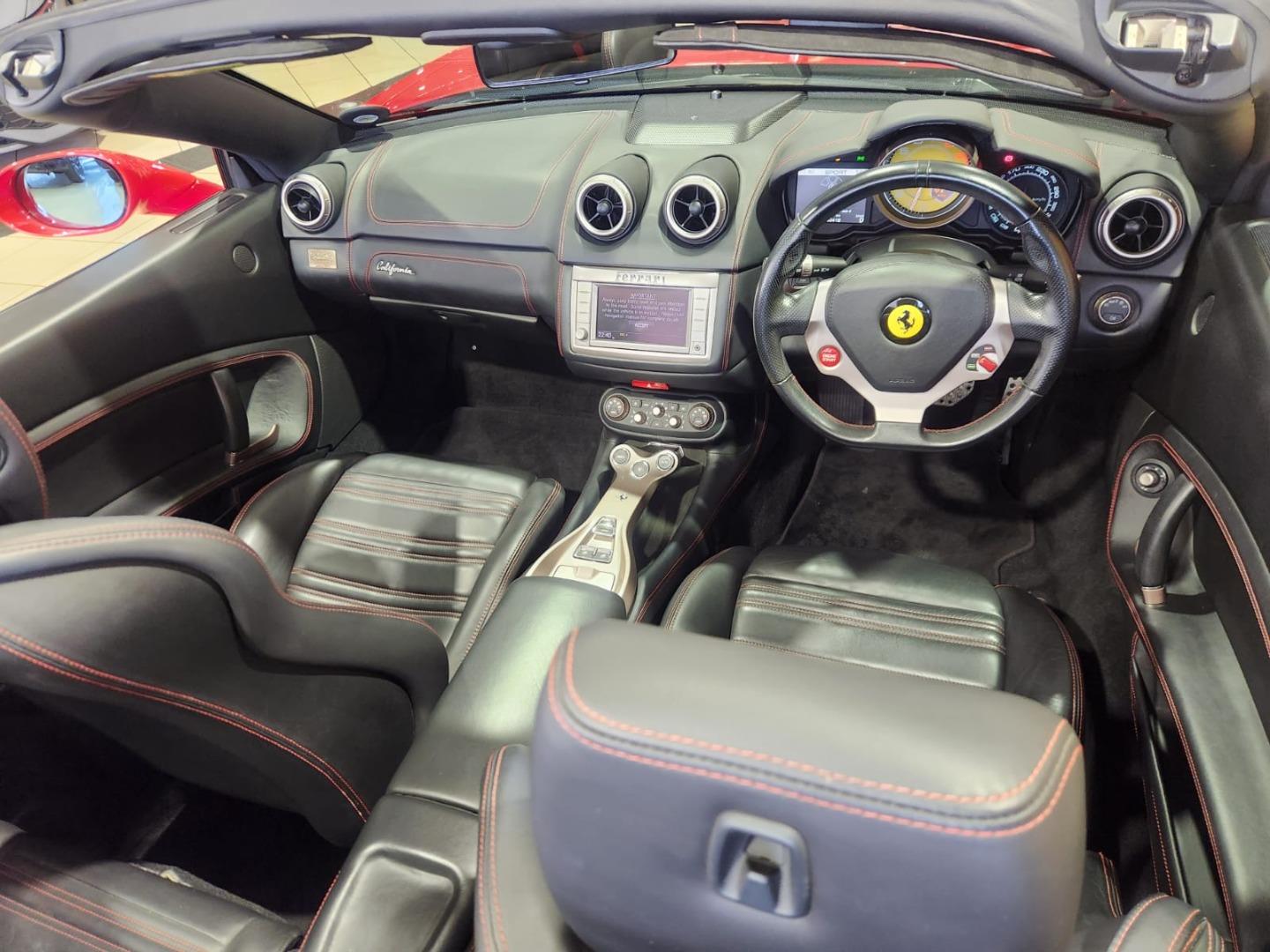 2012 Ferrari California 30 image 6