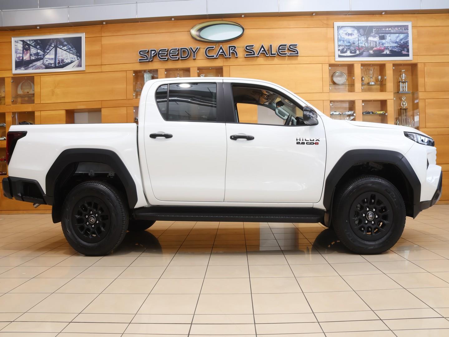 2026 Toyota Hilux 2.8GD-6 Double Cab Raider 4x4 image 7