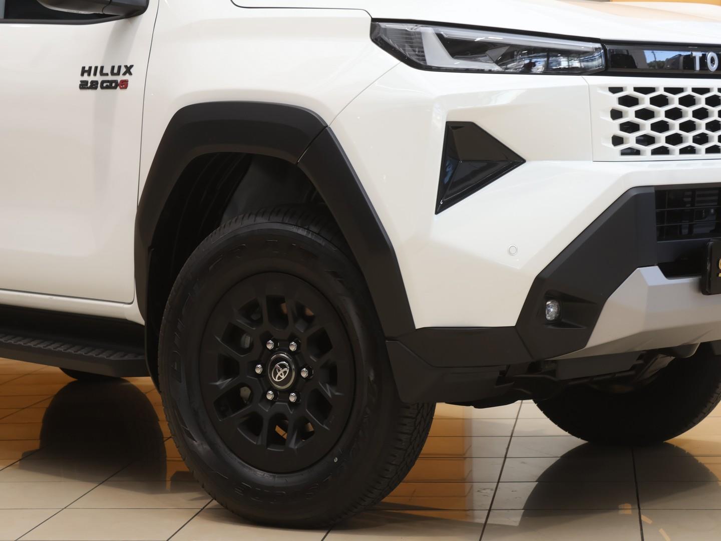 2026 Toyota Hilux 2.8GD-6 Double Cab Raider 4x4 image 8