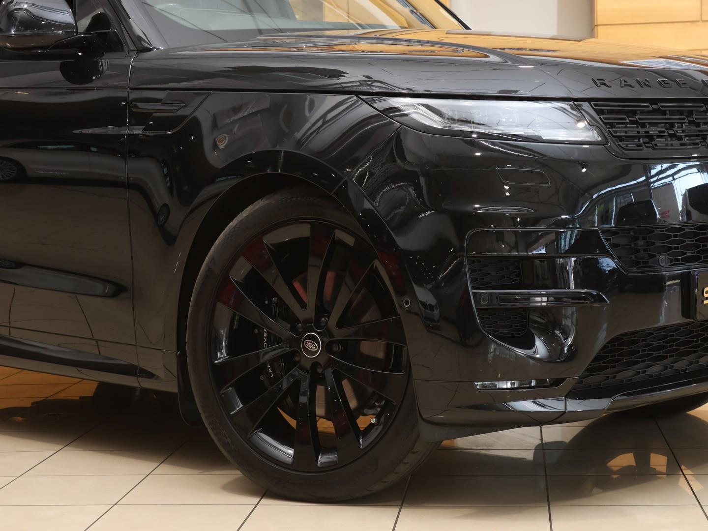2023 Land Rover Range Rover Sport D350 First Edition image 3