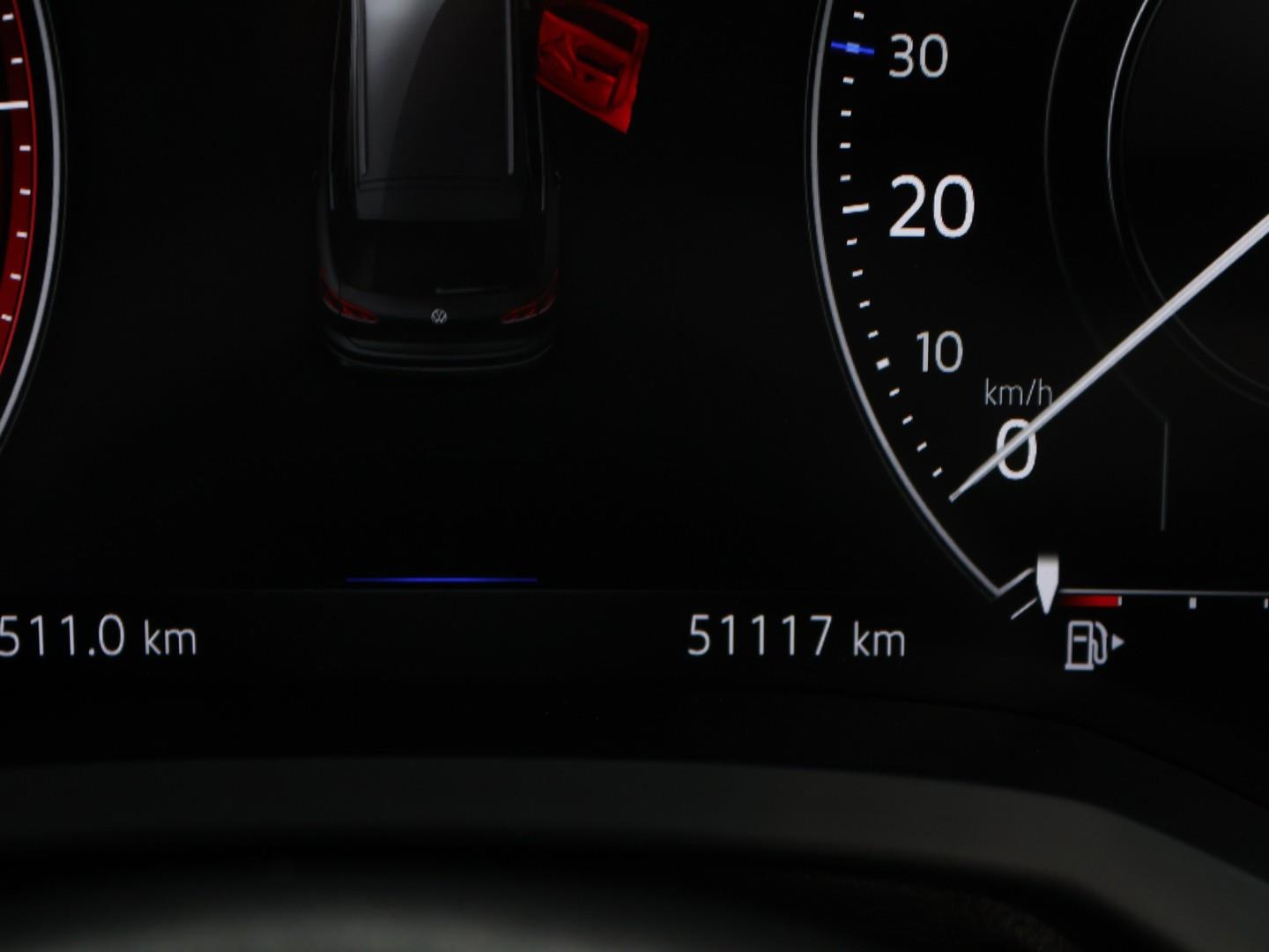 2022 Volkswagen Touareg V6 TDI Executive R-Line image 12