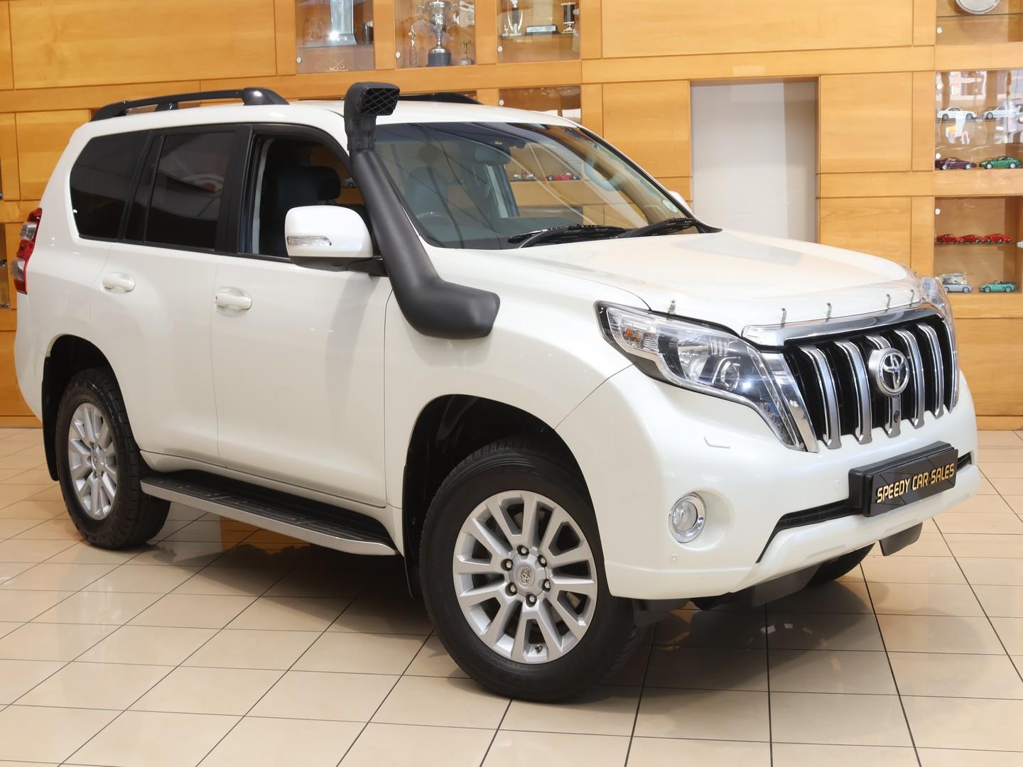 2015 Toyota Land Cruiser Prado 3.0DT VX image 5
