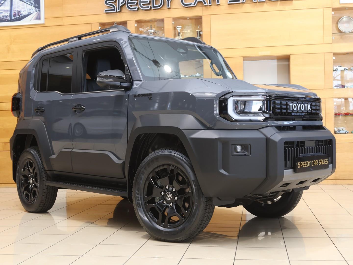 2026 Toyota Land Cruiser FJ 2.7 4x4 VX image 6