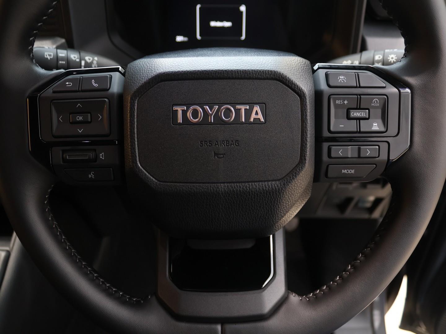 2026 Toyota Land Cruiser FJ 2.7 4x4 VX image 7