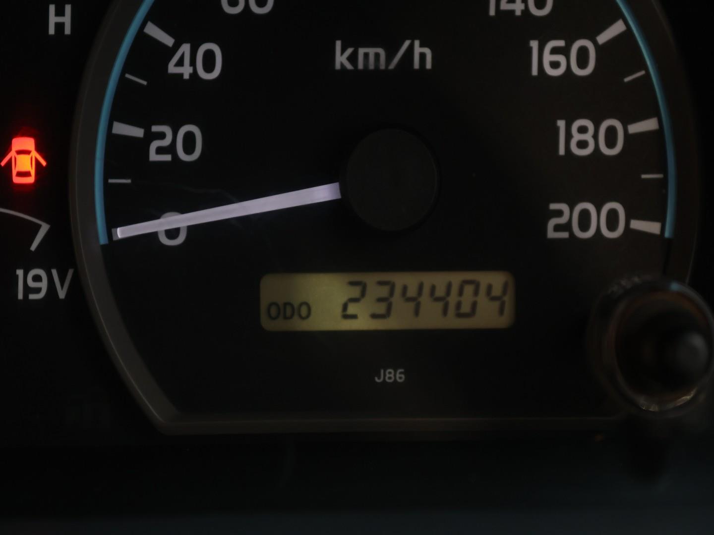 2016 Toyota Land Cruiser 79 4.5D-4D LX V8 Double Cab image 11