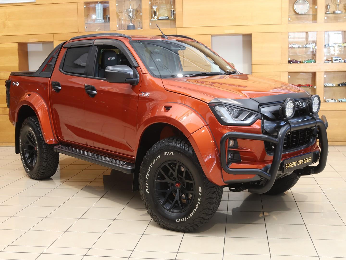 2023 Isuzu D-Max 3.0TD Double Cab AT35 4x4 — main view