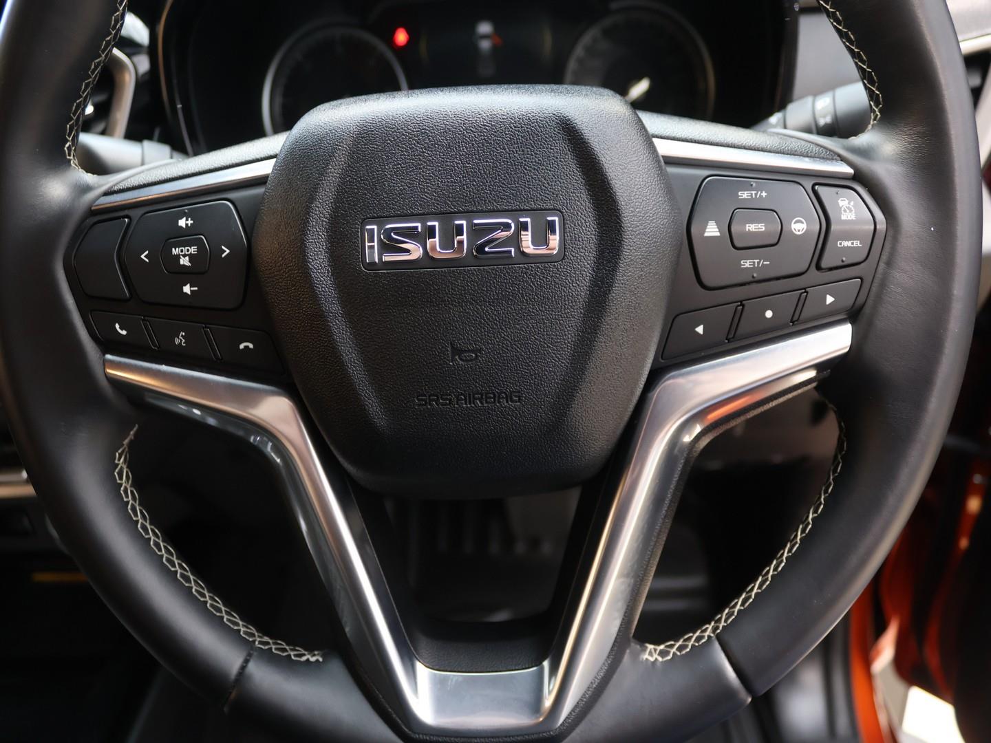 2023 Isuzu D-Max 3.0TD Double Cab AT35 4x4 image 8