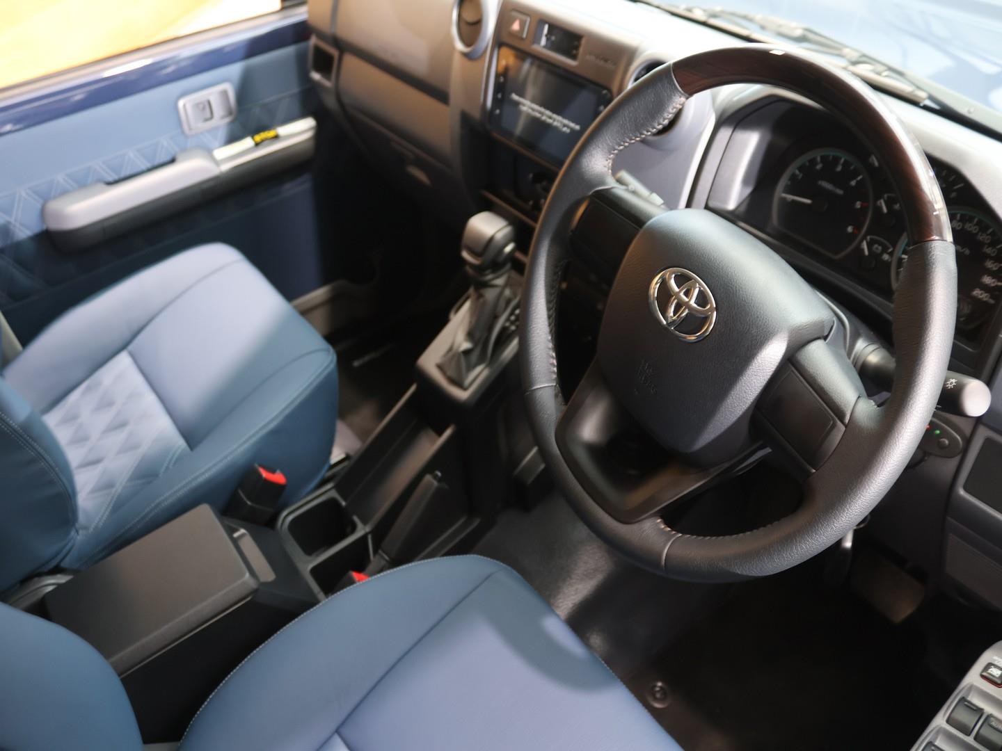 2026 Toyota Land Cruiser 79 2.8GD-6 Double Cab Auto image 12