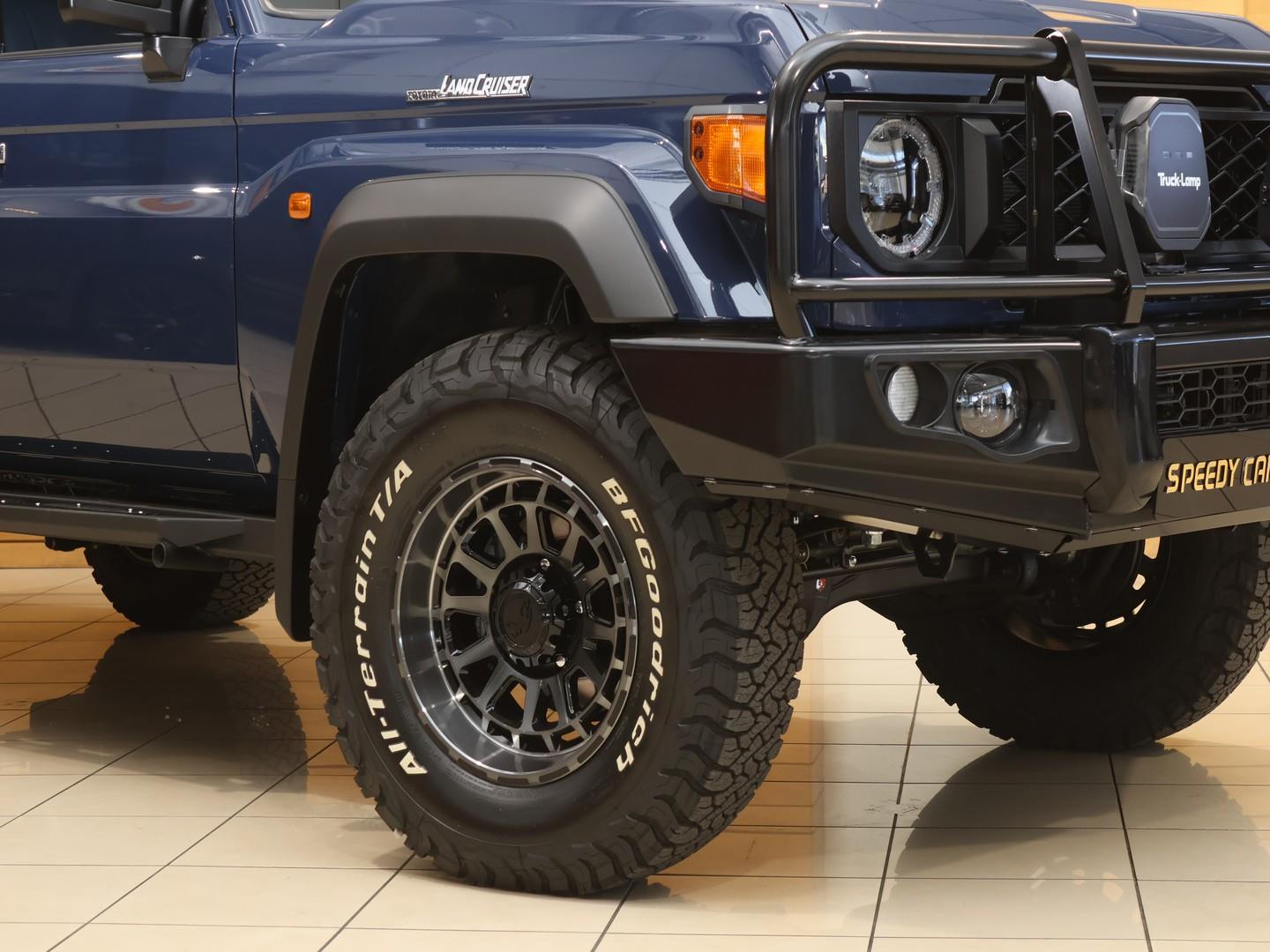 2026 Toyota Land Cruiser 79 2.8GD-6 Double Cab Auto image 2
