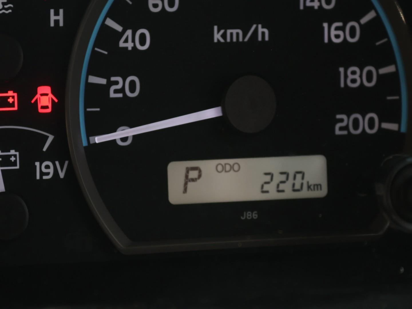 2026 Toyota Land Cruiser 79 2.8GD-6 Single Cab image 11