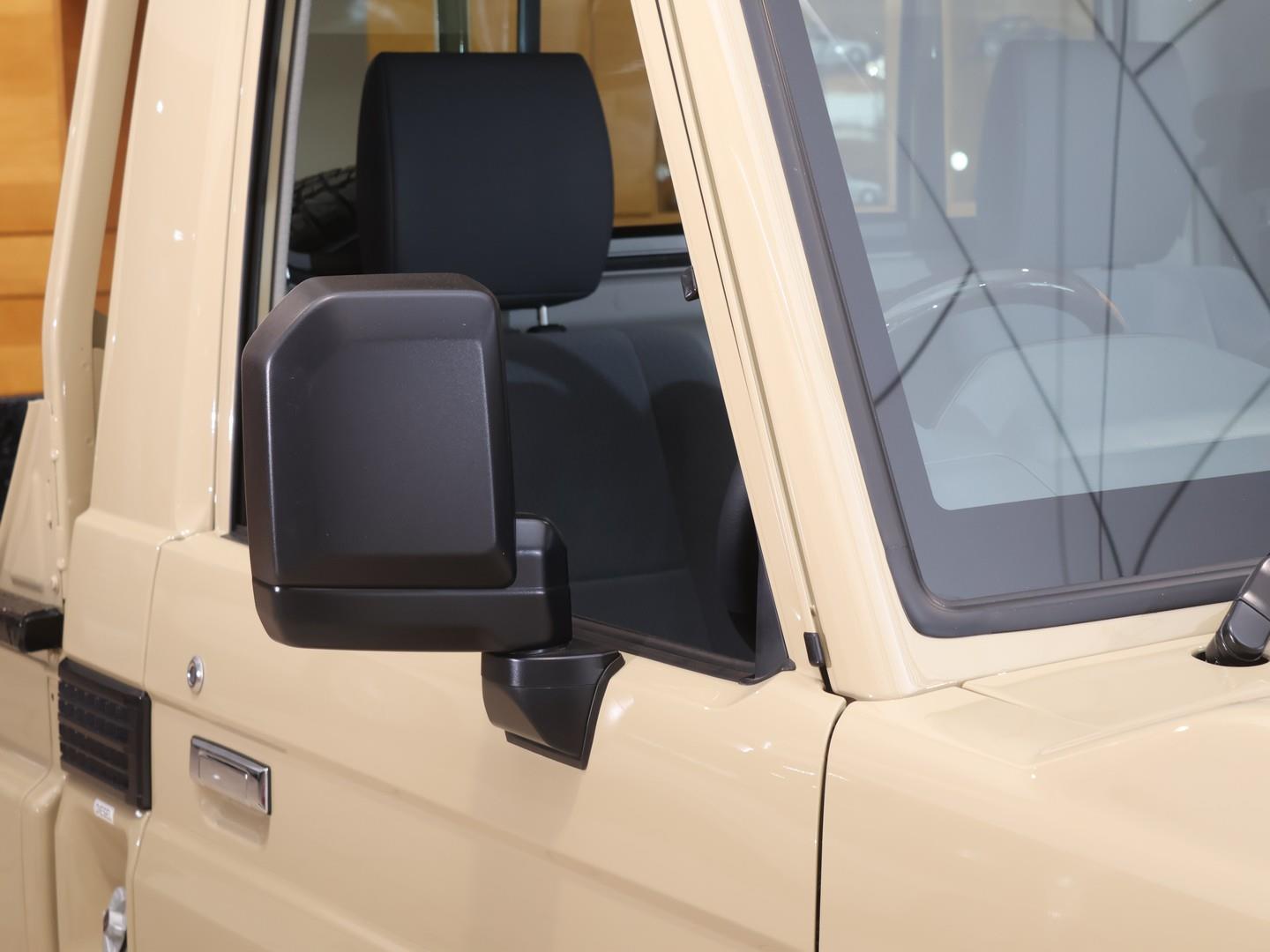 2026 Toyota Land Cruiser 79 2.8GD-6 Single Cab image 8