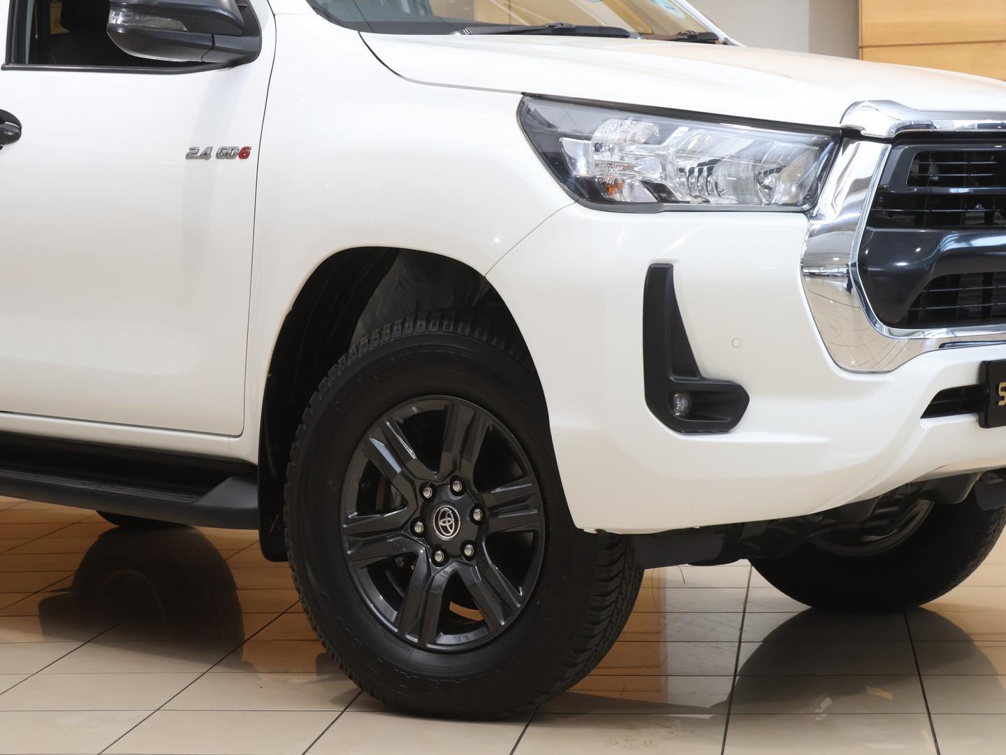 2023 Toyota Hilux 2.4GD-6 Xtra Cab Raider Auto image 4