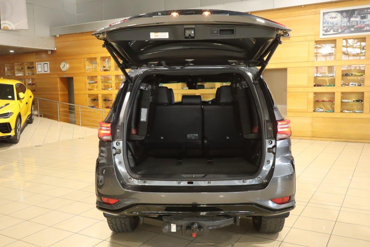 2023 Toyota Fortuner 2.8GD-6 VX image 11