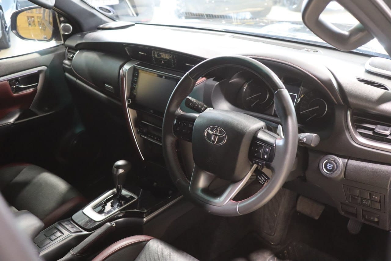 2023 Toyota Fortuner 2.8GD-6 VX image 8