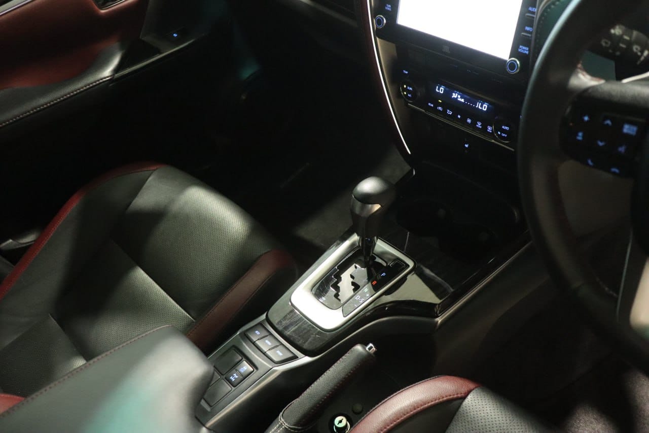 2023 Toyota Fortuner 2.8GD-6 VX image 9