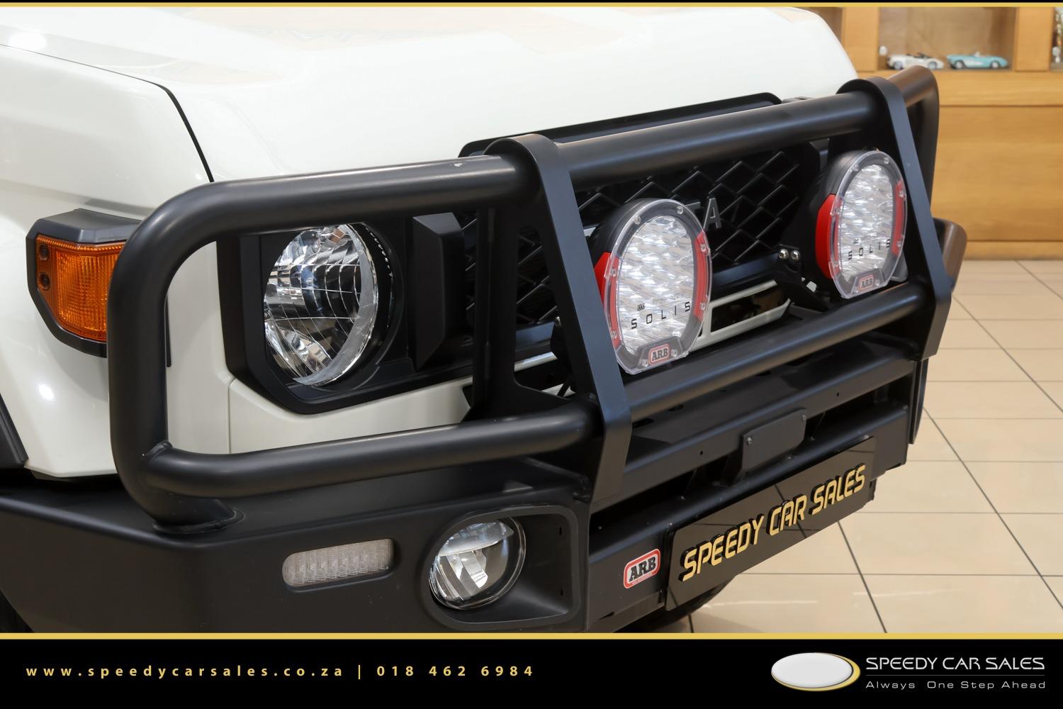2024 Toyota Land Cruiser 79 Land Cruiser 79 4.5D-4D LX V8 image 5