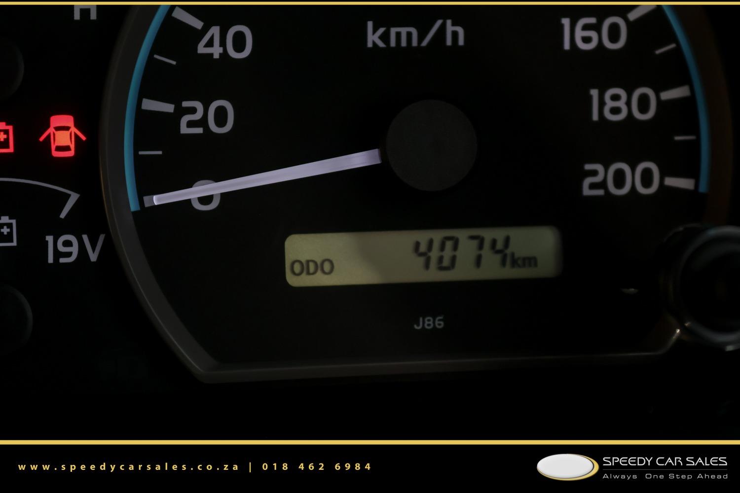 2024 Toyota Land Cruiser 79 Land Cruiser 79 4.5D-4D LX V8 image 9