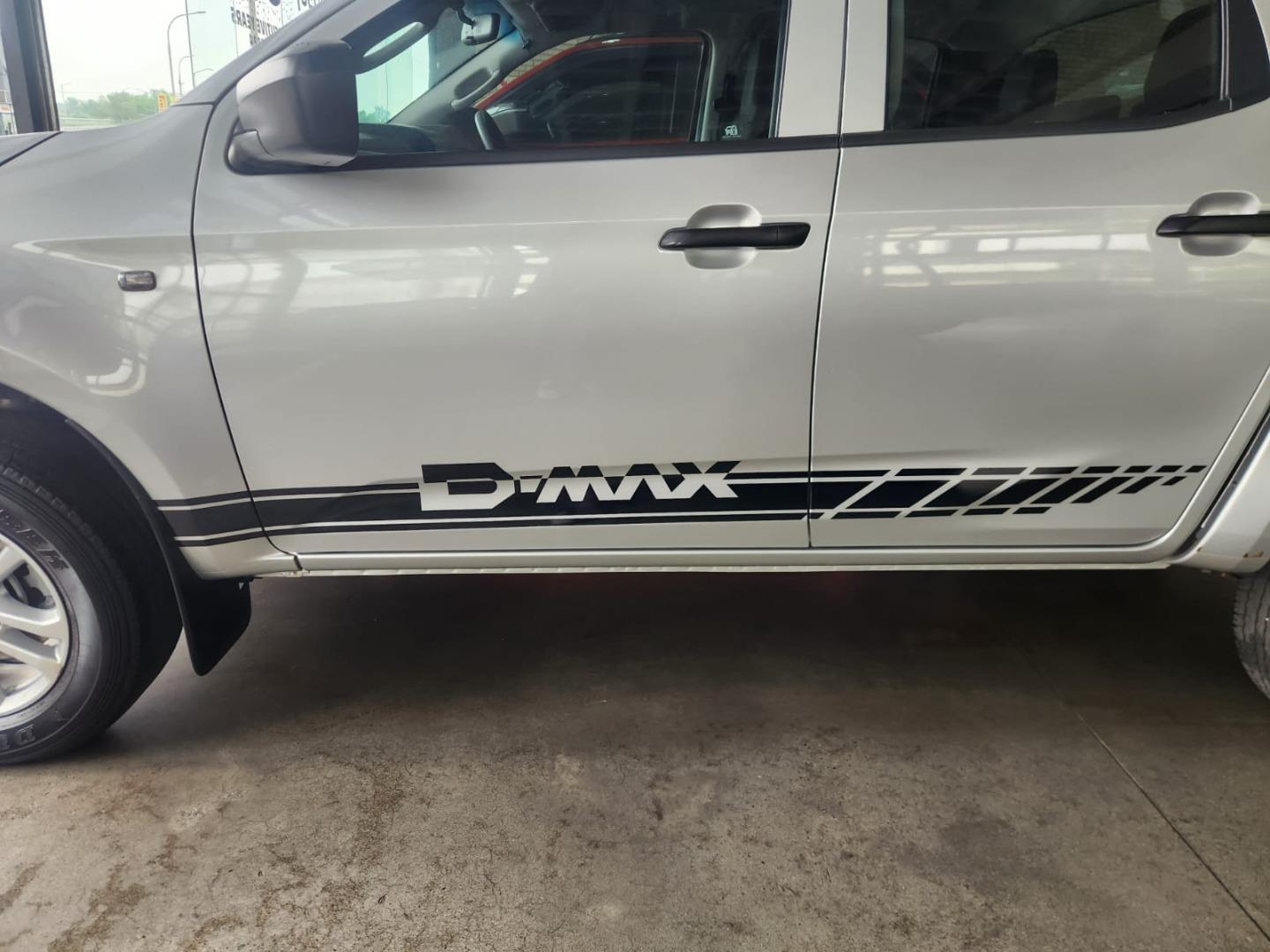 2023 Isuzu D-Max 1.9TD Double Cab L (Manual) image 8