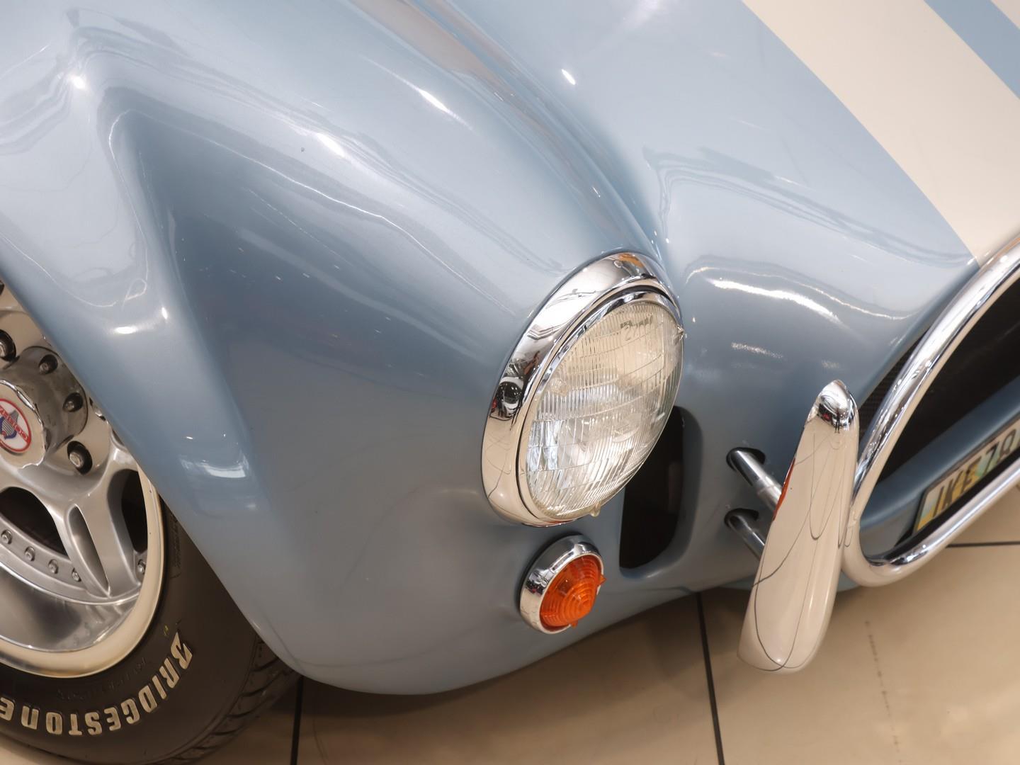2013 AC Cobra V8 Auto image 3