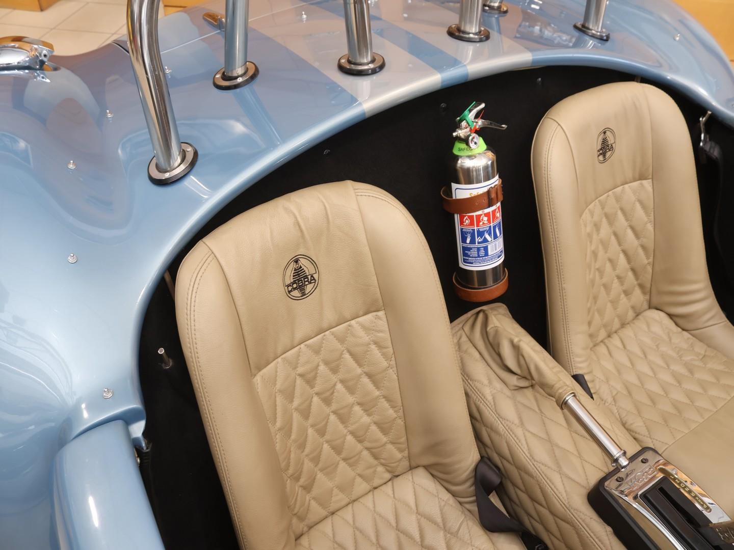 2013 AC Cobra V8 Auto image 9