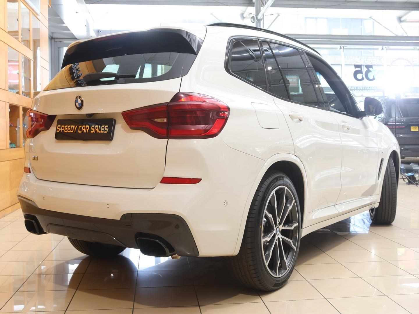 2021 BMW X3 M40d image 3