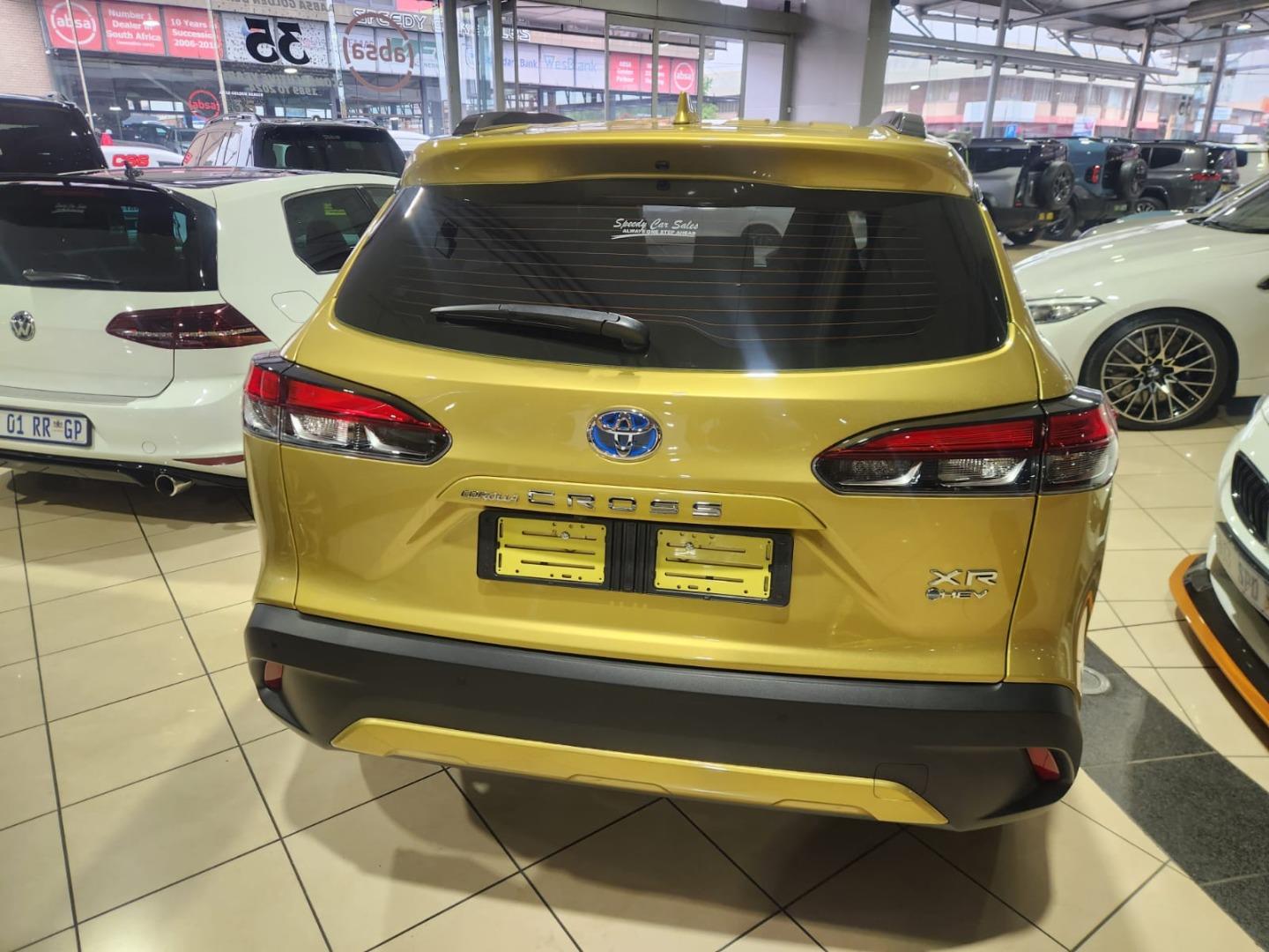 2026 Toyota Corolla Cross 1.8 HEV XR image 3