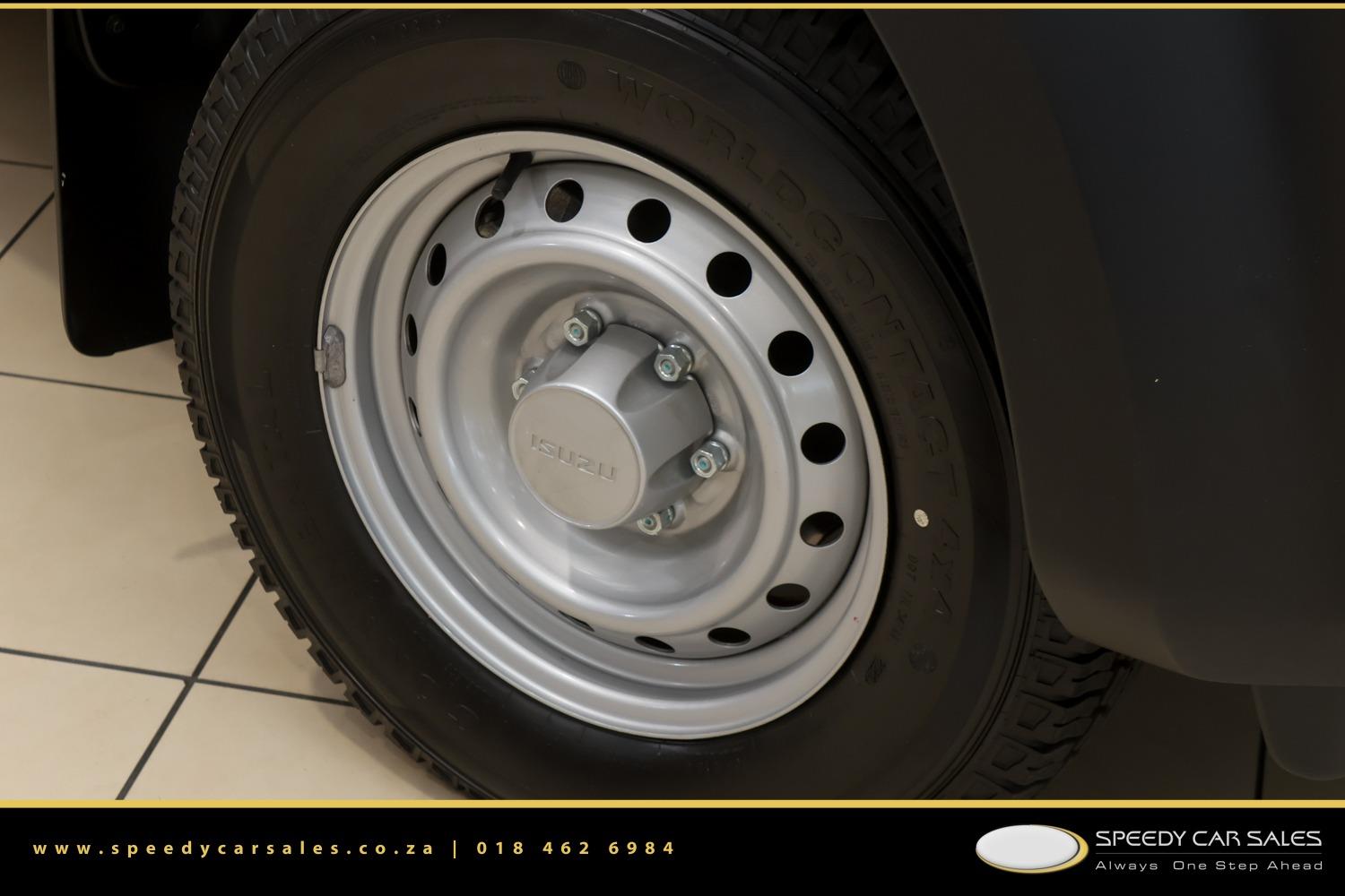 2026 Isuzu D-Max Gen 6 250 Single Cab Fleetside Safety image 4