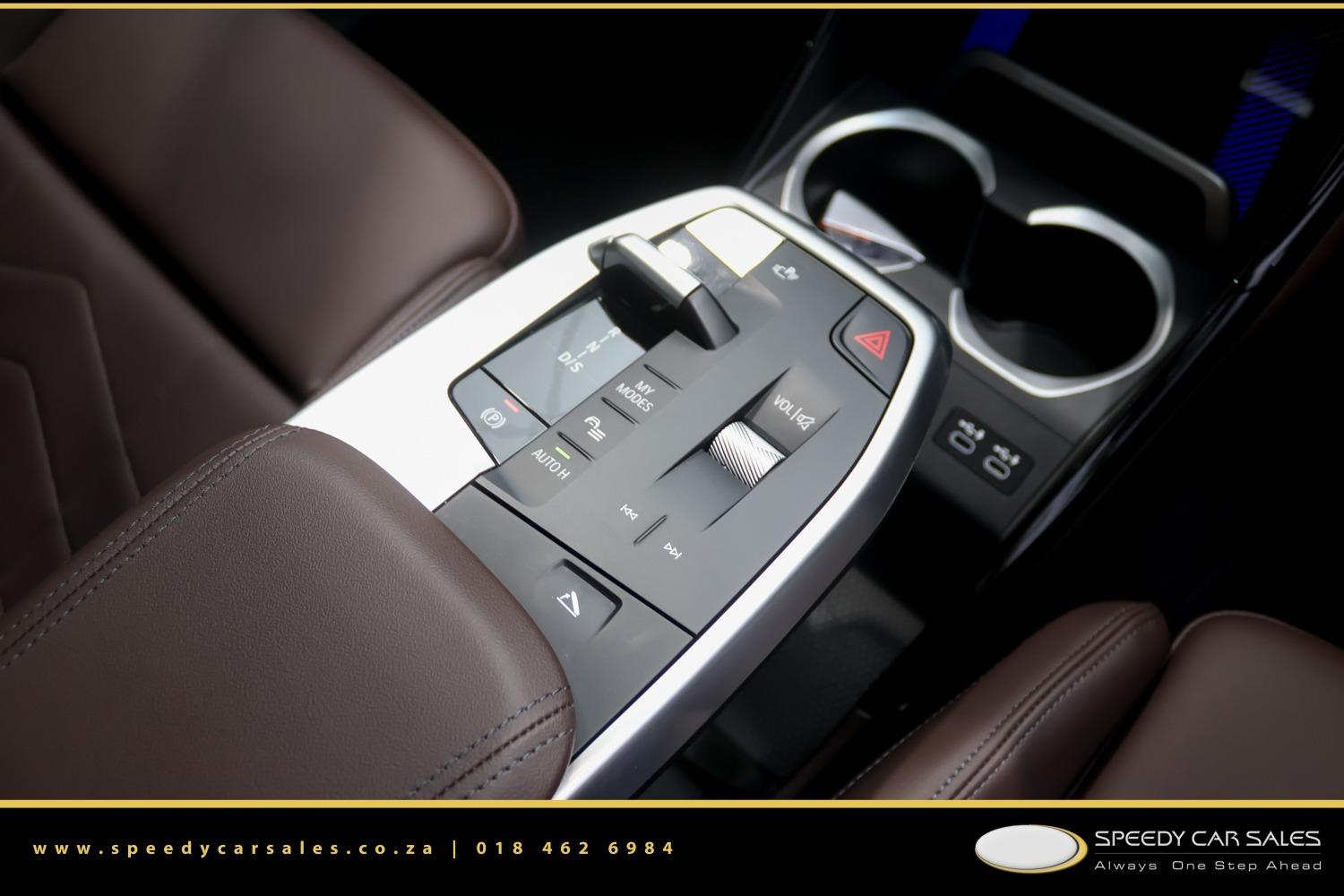 2025 BMW X1 sDrive18i M Sport image 9