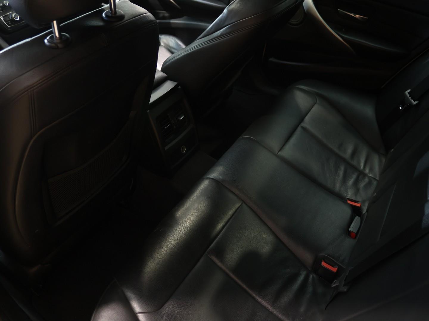 2026 BMW M2 Coupe Auto image 5