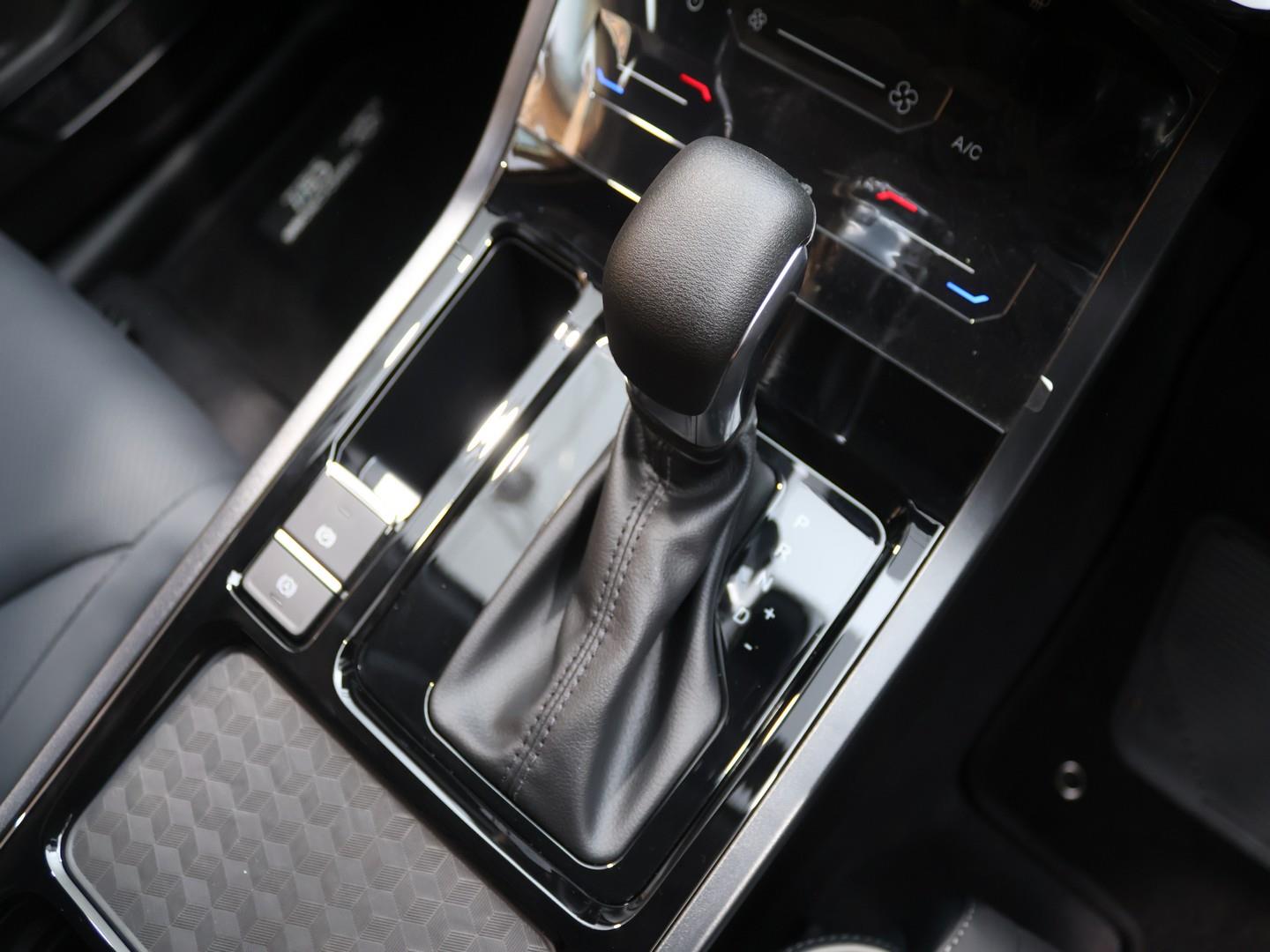 2026 Chery Tiggo Cross 1.5 LiT Auto image 5