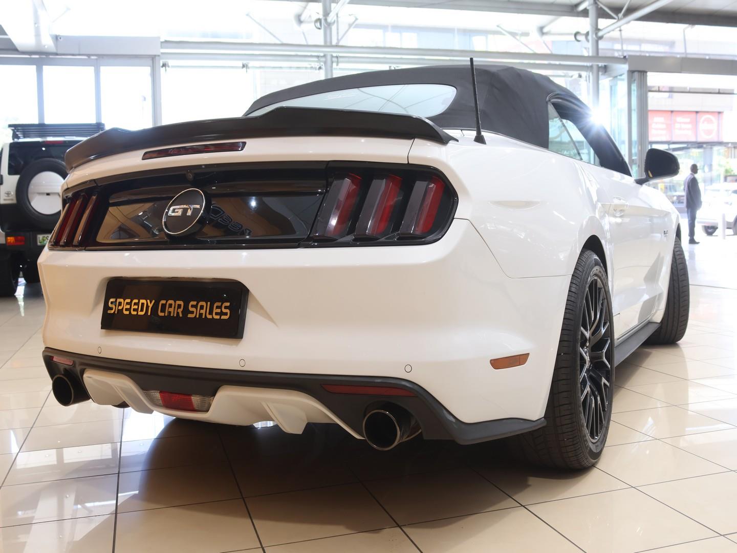 2016 Ford Mustang 5.0 GT convertible auto image 4
