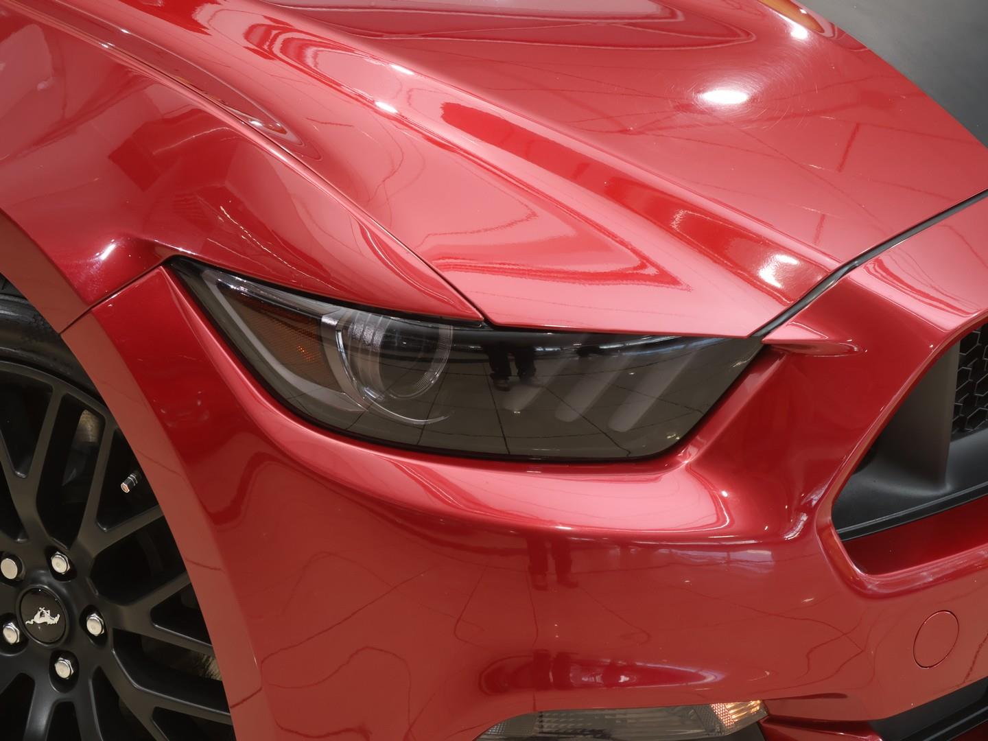 2019 Ford Mustang 5.0 GT Fastback Auto image 2