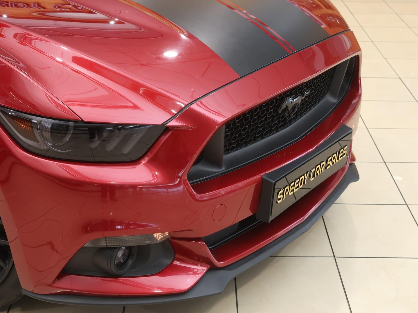 2019 Ford Mustang 5.0 GT Fastback Auto image 3