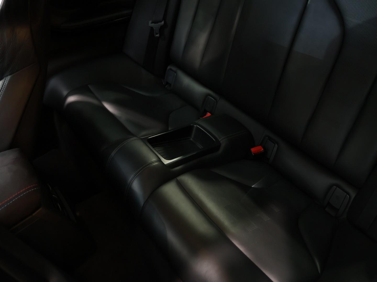 2014 BMW M4 Coupe Auto image 5