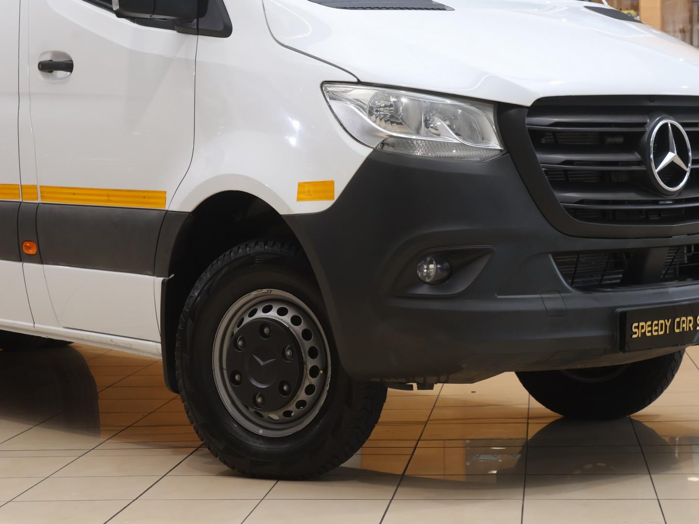 2022 Mercedes-Benz Sprinter 519 CDI image 12