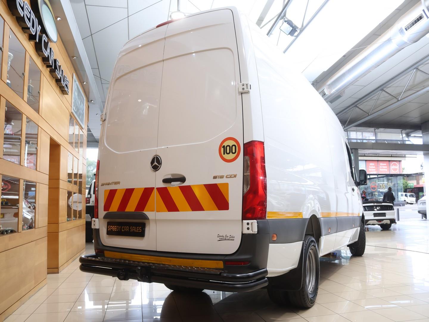2022 Mercedes-Benz Sprinter 519 CDI image 2