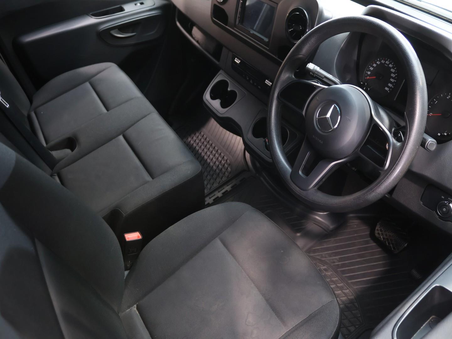 2022 Mercedes-Benz Sprinter 519 CDI image 7